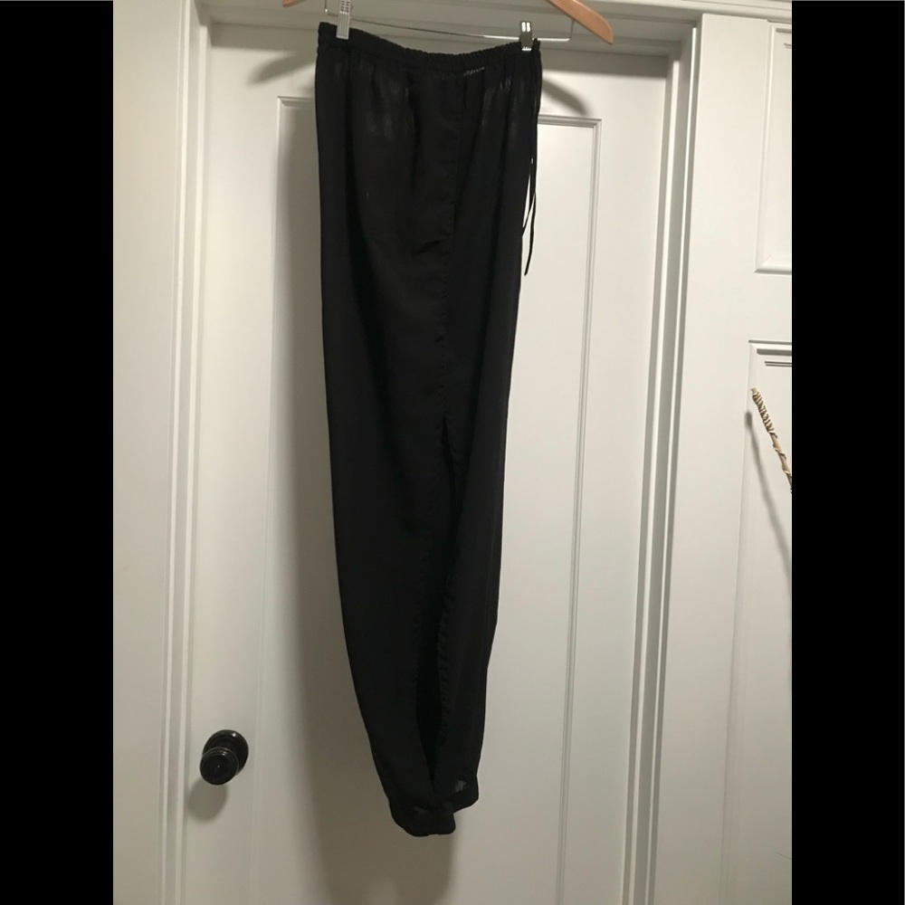 Boohoo black drawstring open sides trouser. Med